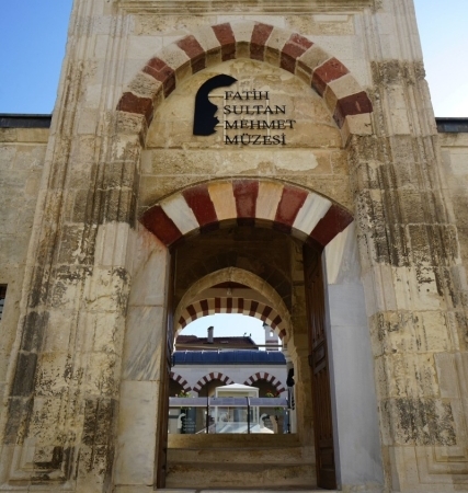 Fatih Sultan Mehmet Müzesi (Saatli Medrese)