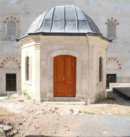 Haci Izzet Pasha Tomb